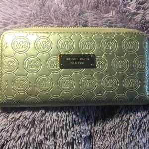 Michael Kors wallet